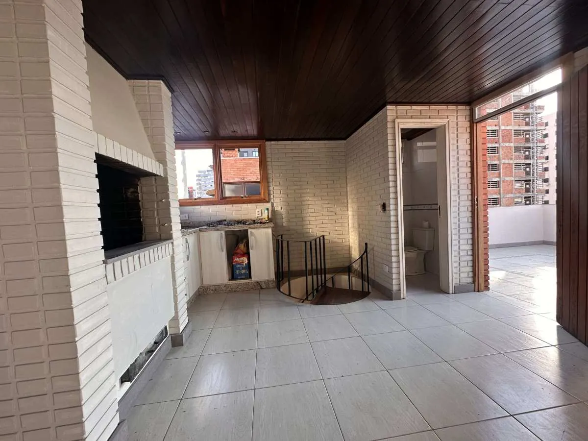 Imagem Cobertura à venda em Torres, predial, com 3 quartos, 252,00m2