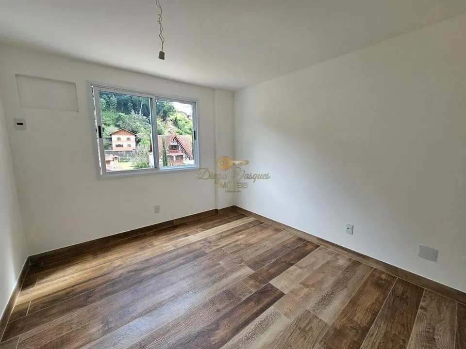 Imagem Apartamento para Venda em Teresópolis / RJ no bairro Pimenteiras