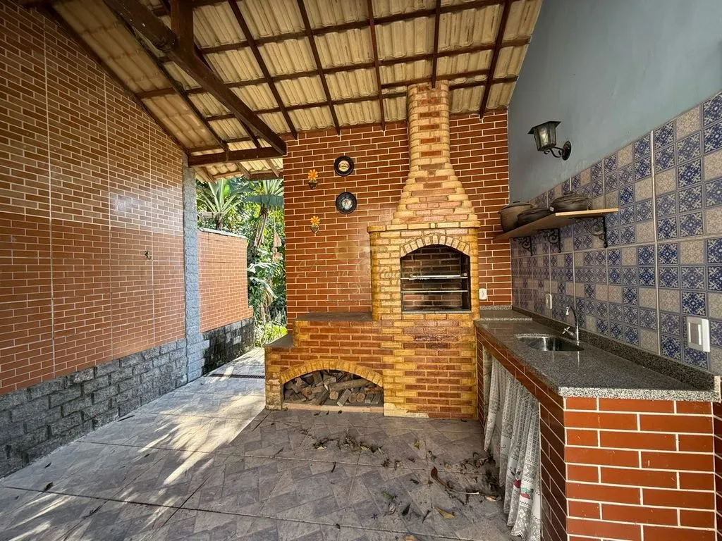 Imagem Casa em Condomínio para Venda em Guapimirim / RJ no bairro Limoeiro