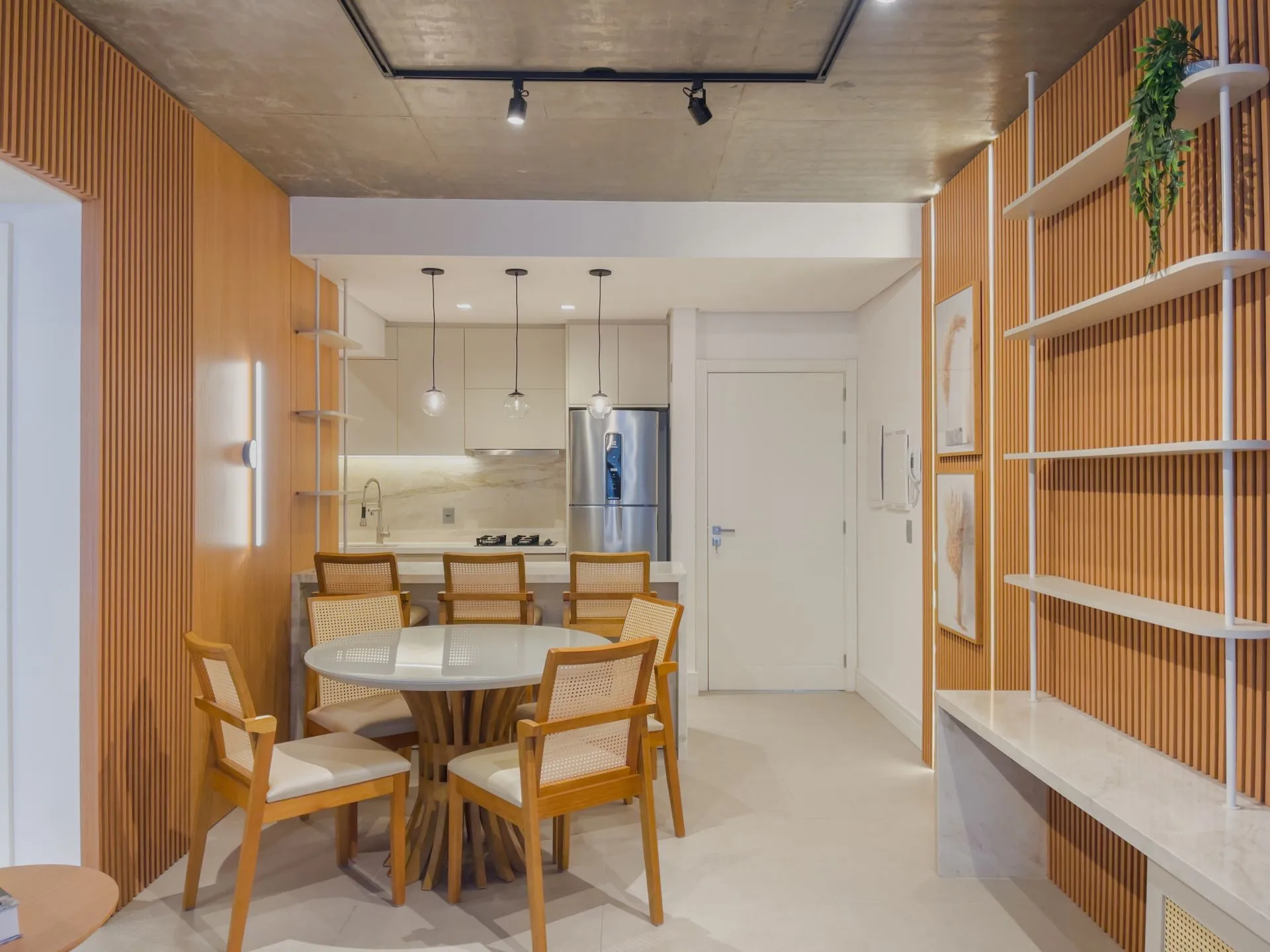 Imagem Apartamento à venda em Torres, Centro, com 2 quartos, 73.76m2