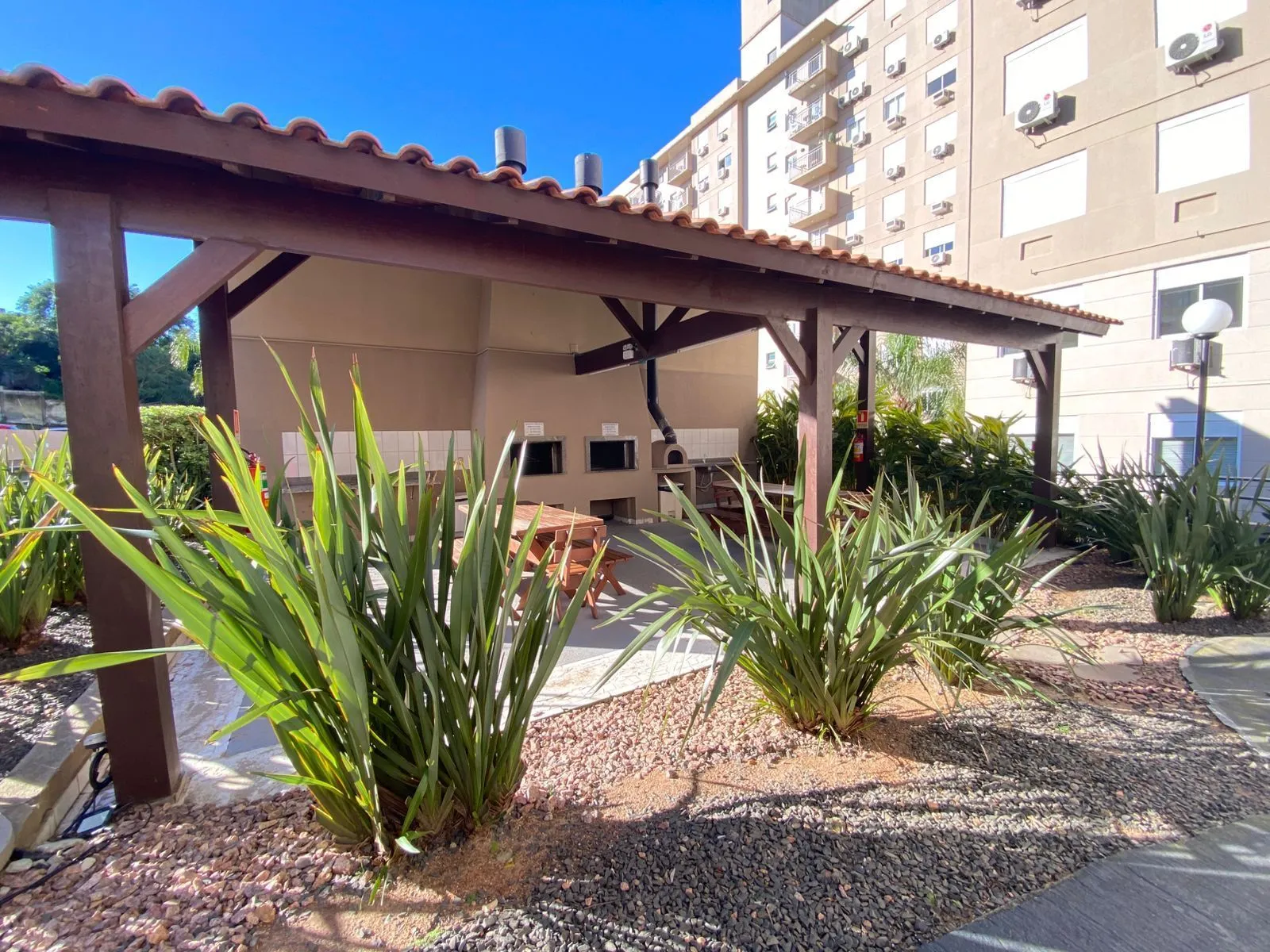 Imagem Apartamento com 03 quartos e 01 vaga Bairro Camaquã