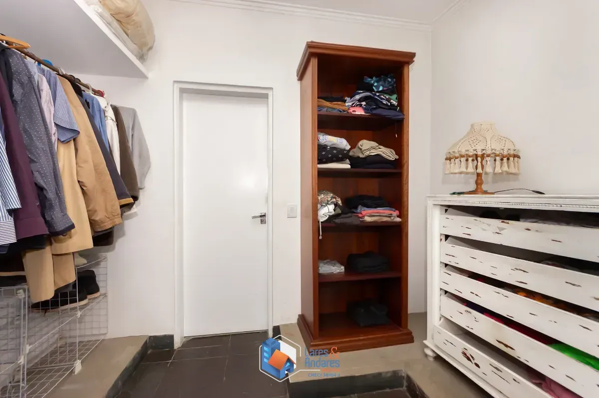 Imagem Casa de vila para venda em Aclimação com 4 quartos, sendo 1 suíte, 247m²