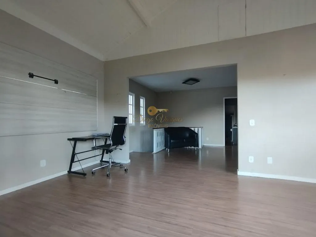 Imagem Casa em Condomínio para Venda em Teresópolis / RJ no bairro Albuquerque
