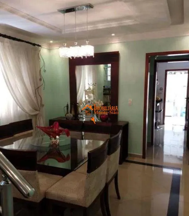 Imagem Sobrado com 4 dormitórios à venda, 200 m² por R$ 950.000 - Jardim Paraventi - Guarulhos/SP