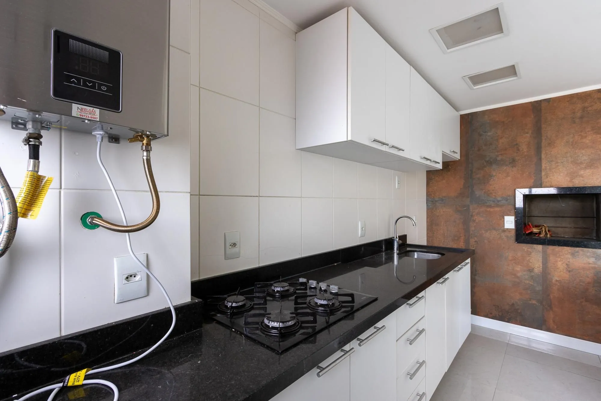 Imagem Apartamento para Locação - 40.12m², 1 dormitório, 1 vaga - Camaquã