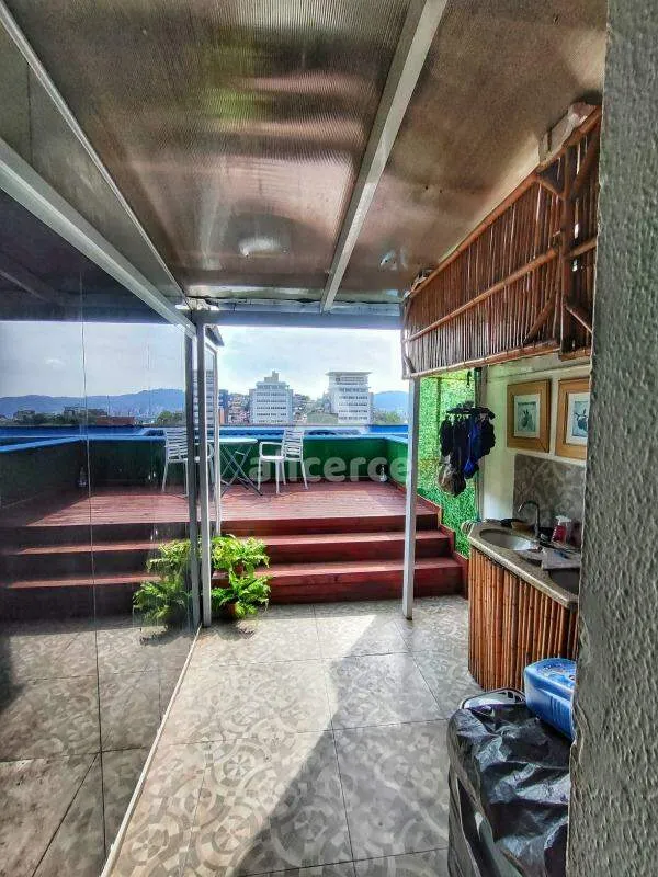 Imagem Cobertura à venda com 1 quarto , 64m² em Coqueiros Florianópolis