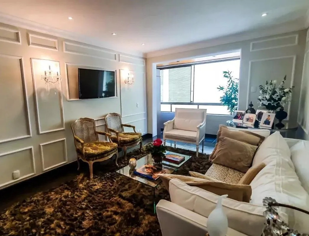Imagem Vende-se apartamento com 3 quartos (1 suíte), 2 sacadas com churrasqueira, 132m² e 2 vagas - Auxiliadora