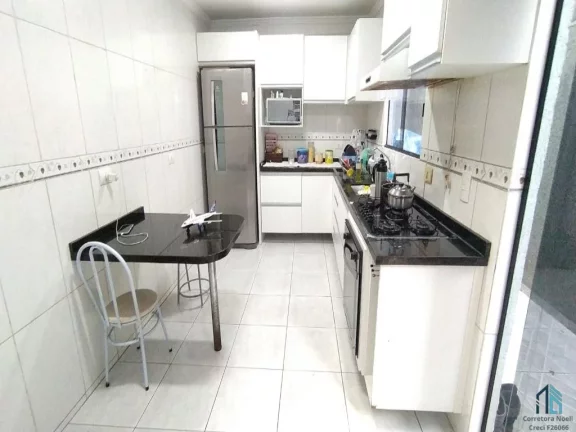 Imagem Sobrado a venda no Cajuru, 03 quartos c/ suíte em Curitiba PR