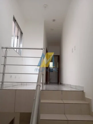 Imagem Casa com 3 Dormitórios e 2 Vagas - Conforto, Espaço e Praticidade