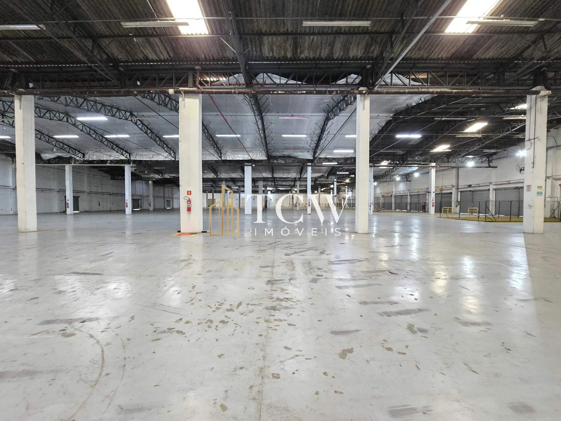 Imagem GALPÃO LOGÍSTICO PARA LOCAÇÃO | 9.507 m² | 37 DOCAS | AO LADO DA MARGINAL TIETÊ