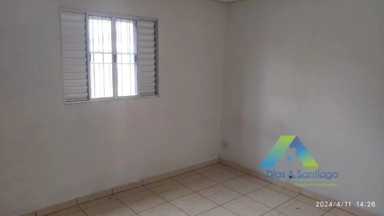 Foto do imóvel Casa 2 quartos e Salão 300 metros e vaga para 10 carros