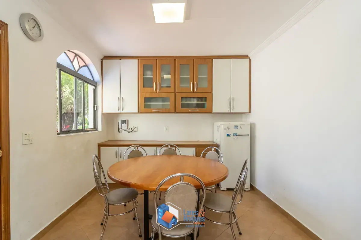 Imagem Casa para venda em Jardim São José (Zona Norte) com 4 quartos, sendo 2 suítes, 202m²