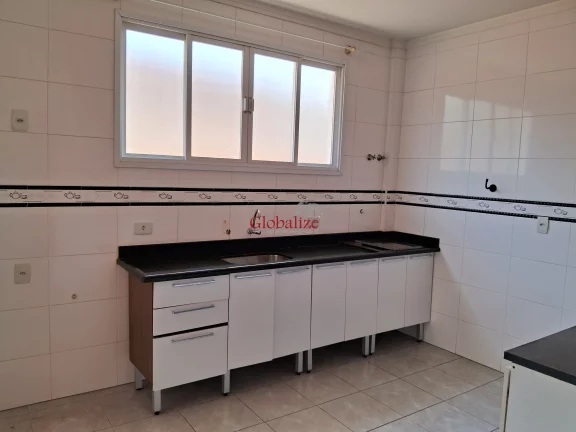 Imagem Casa Sobreposta Alta em Santos no bairro do Campo Grande de 3 dormitórios, suíte e vaga para 2 veículos a venda por R$ 865.000,00