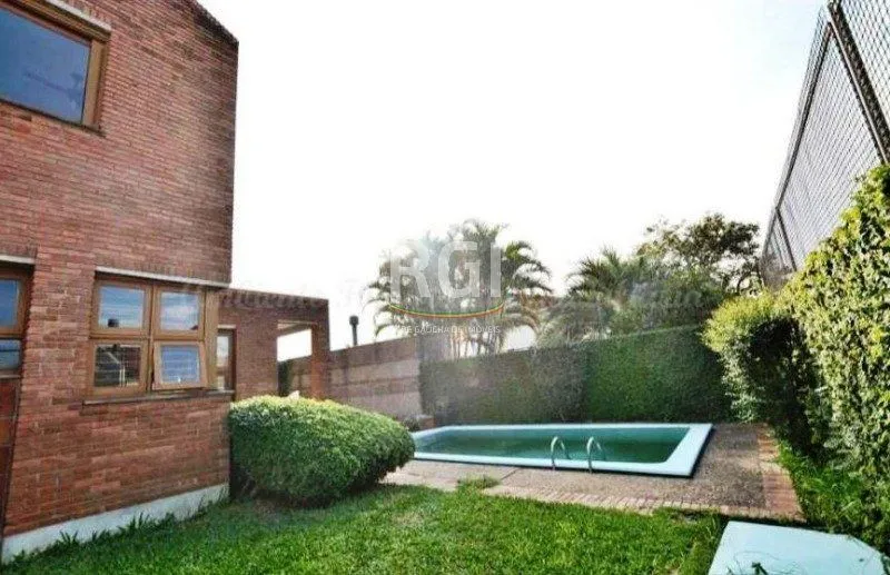Imagem Casa para Venda - 276m², 3 dormitórios, sendo 1 suites, 5 vagas - Medianeira