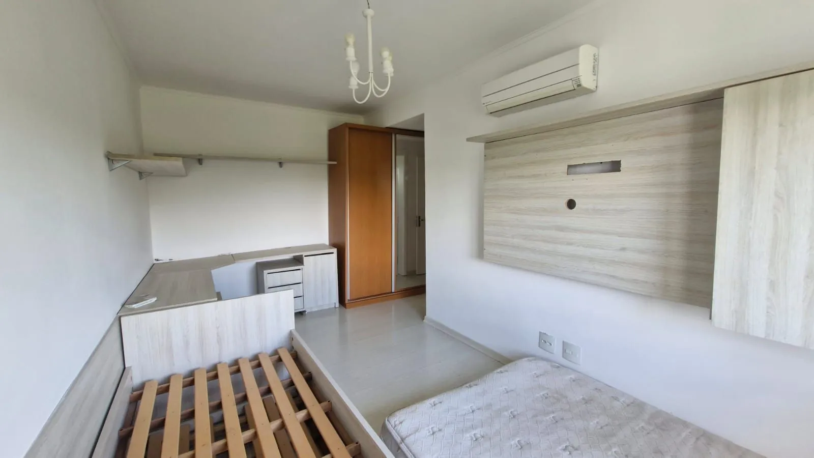 Imagem Casa em Condominio fechado, 5 dormitórios com infraestrutura completa