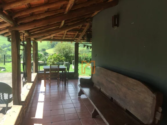 Imagem Fazenda com 4 dormitórios à venda de 303 hectares - Zona Rural - Delfim Moreira/MG