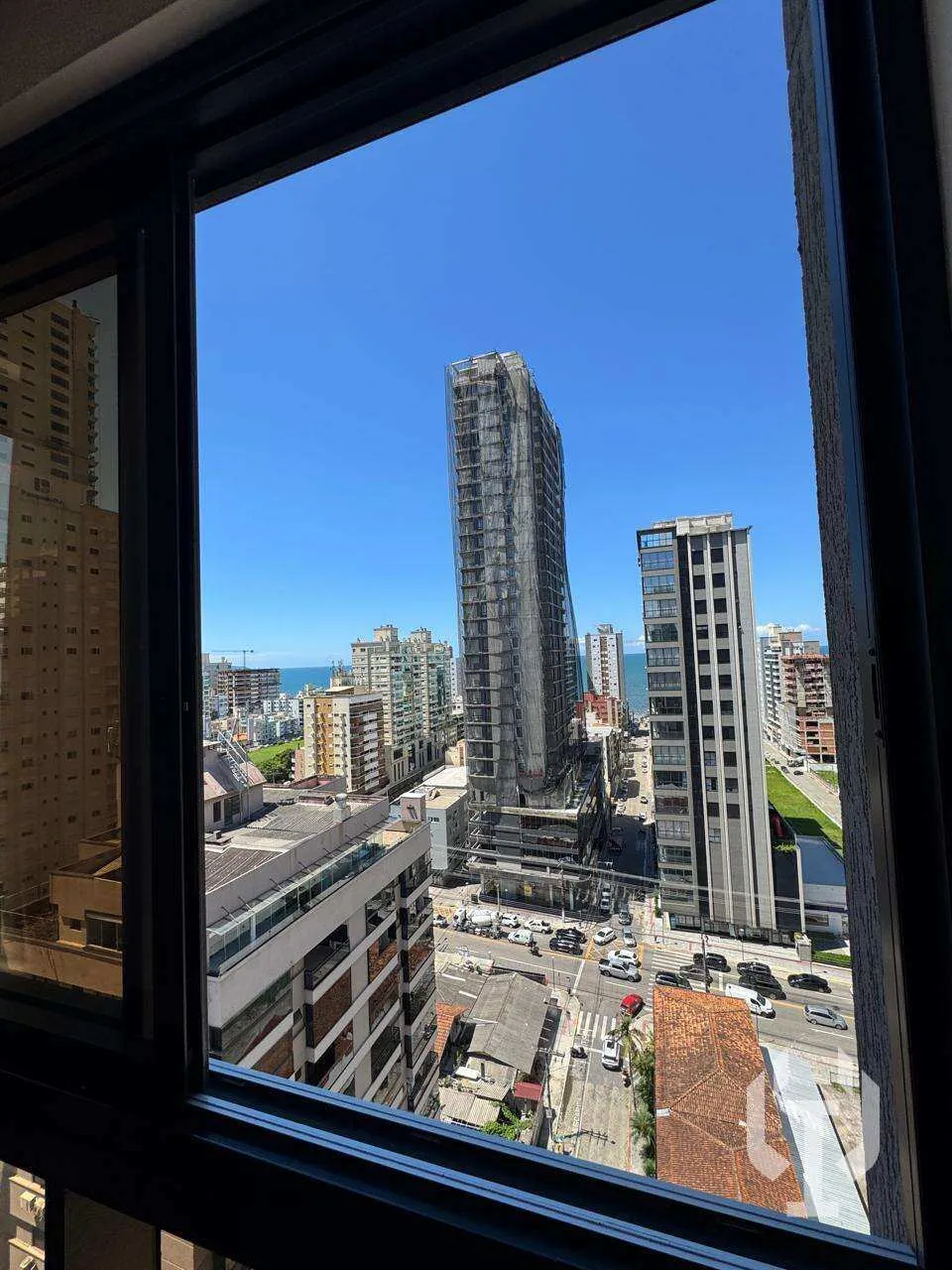 Imagem Apartamento para alugar em Itapema, Meia praia, com 4 quartos, 180m2