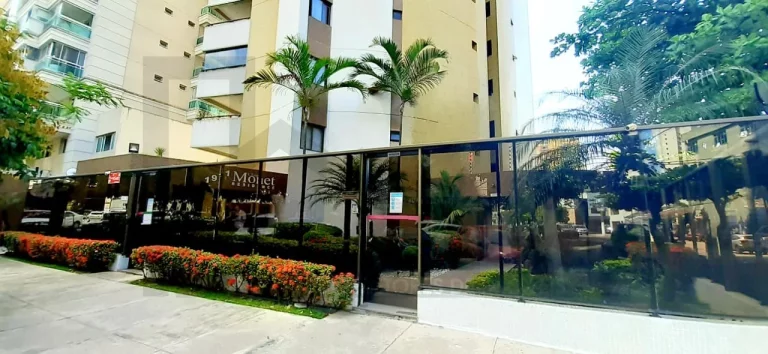 Foto do imóvel CASAL IMÓVEIS VENDE ED CLAUDE MONET 4 SUÍTES LUXO 1 POR ANDAR Nascente. Andar alto piso todo em pedra crema marfim importada