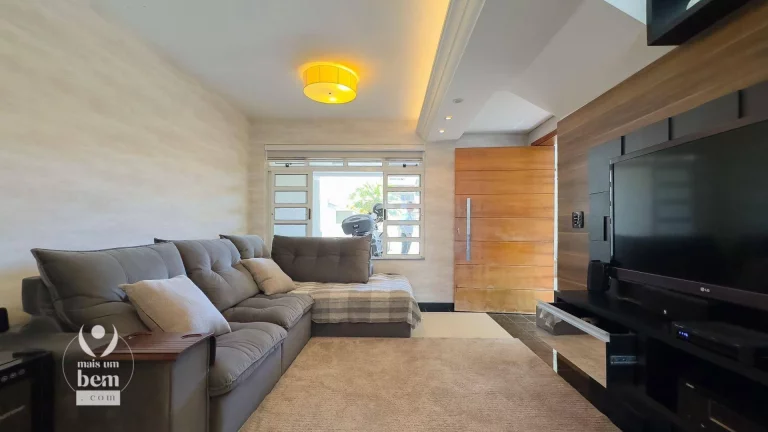 Imagem Sobrado com 3 dormitórios à venda, 323 m² por R$ 1.299.000,00 - Bacacheri - Curitiba/PR