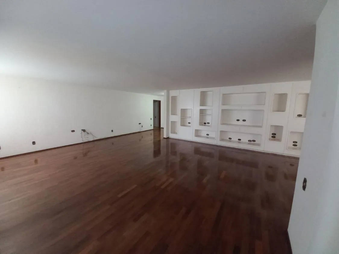 Imagem MODERNO E SOFISTICADO: Lindo apartamento com localização privilegiada no Cambuí, Campinas.