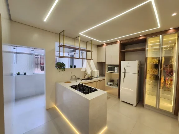 Imagem Apartamento com garagem fechada na Ponta da praia!