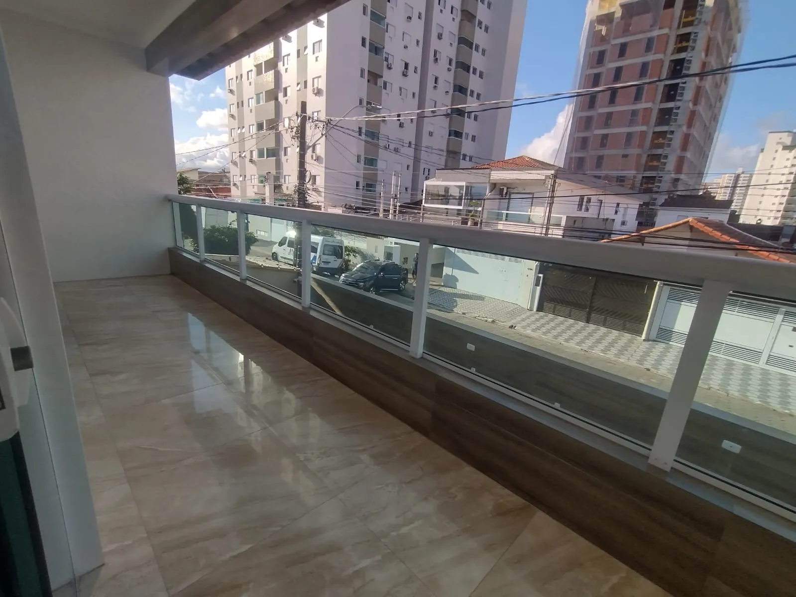 Foto do imóvel Fantástica casa em condomínio na Guilhermina - Praia Grande em Guilhermina, Praia Grande - SP