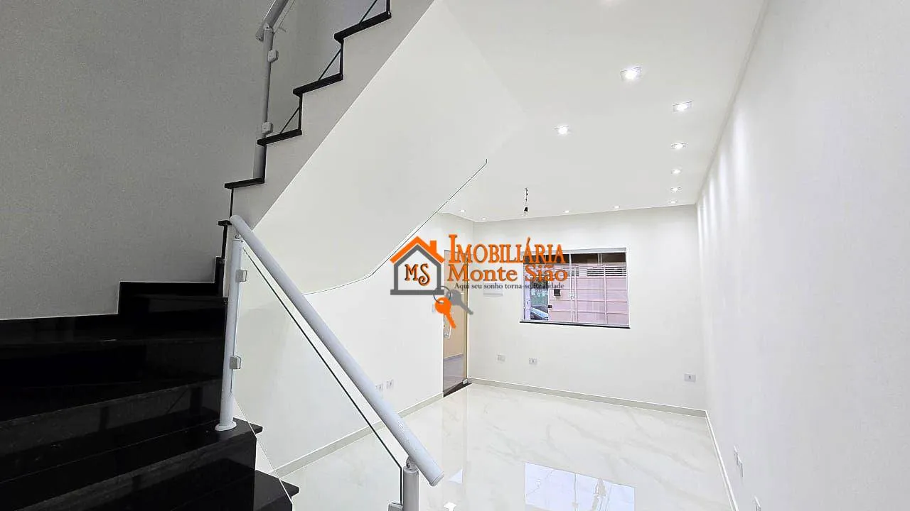 Imagem Sobrado com 3 dormitórios à venda, 141 m² por R$ 830.000,00 - Parque Continental I - Guarulhos/SP