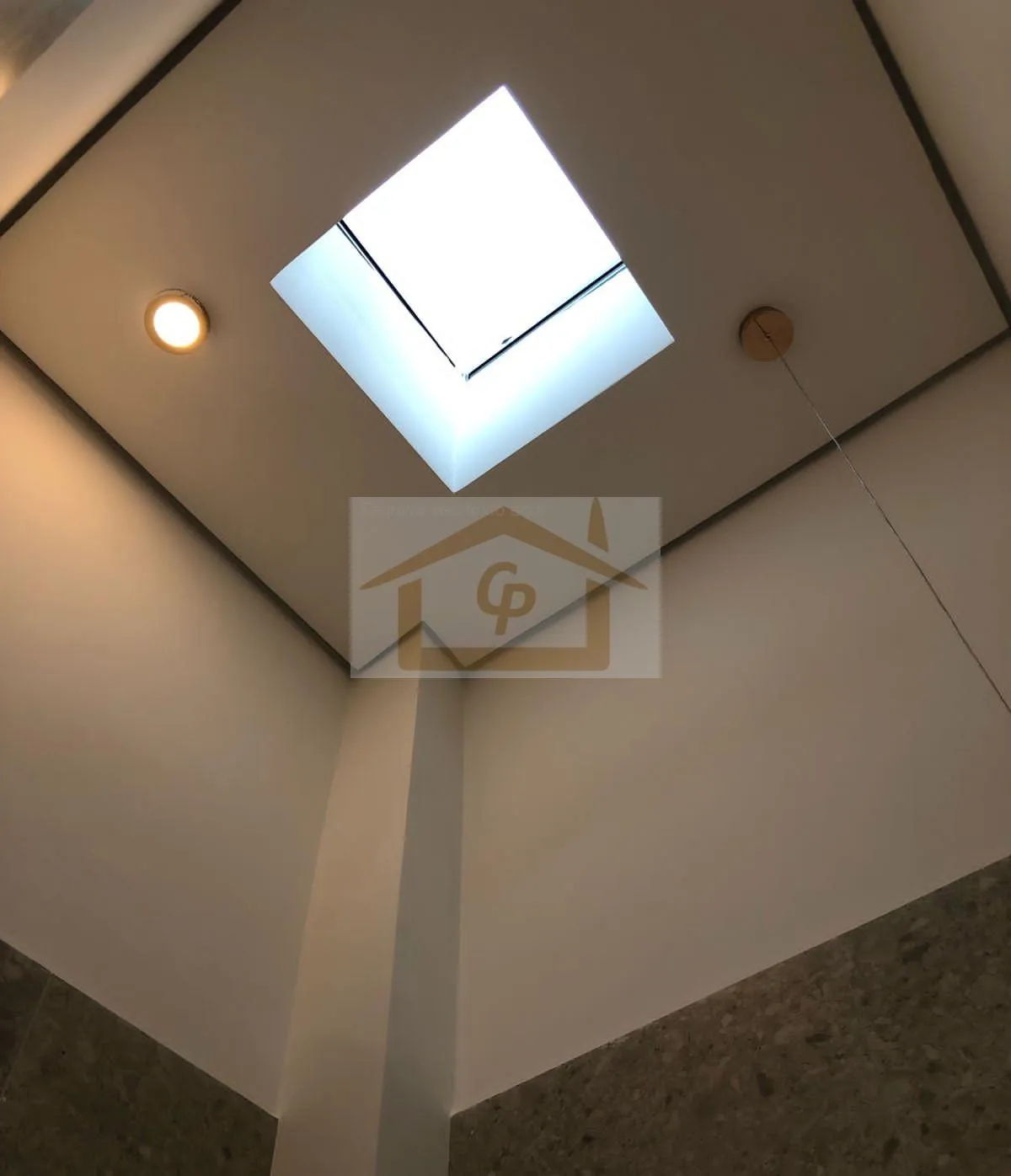Imagem Casa Moderna com Piscina no Condomínio Lago dos Pássaros- Cotia/SP