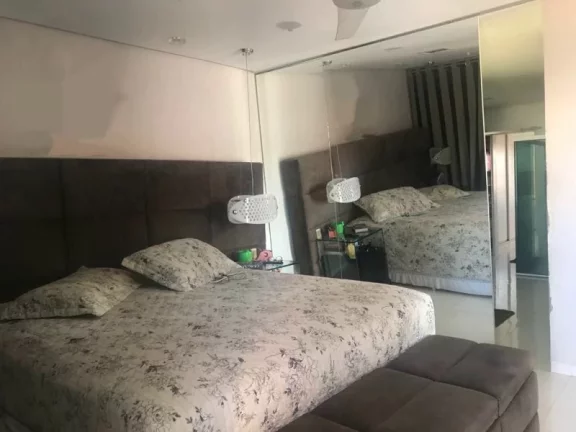 Imagem CASA COM 4 SUÍTES NA RUA 01 JOCKEY, CONDOMÍNIO FECHADO COM PORTARIA 24 HORAS, LOTE QUITADO E ESCRITURADO