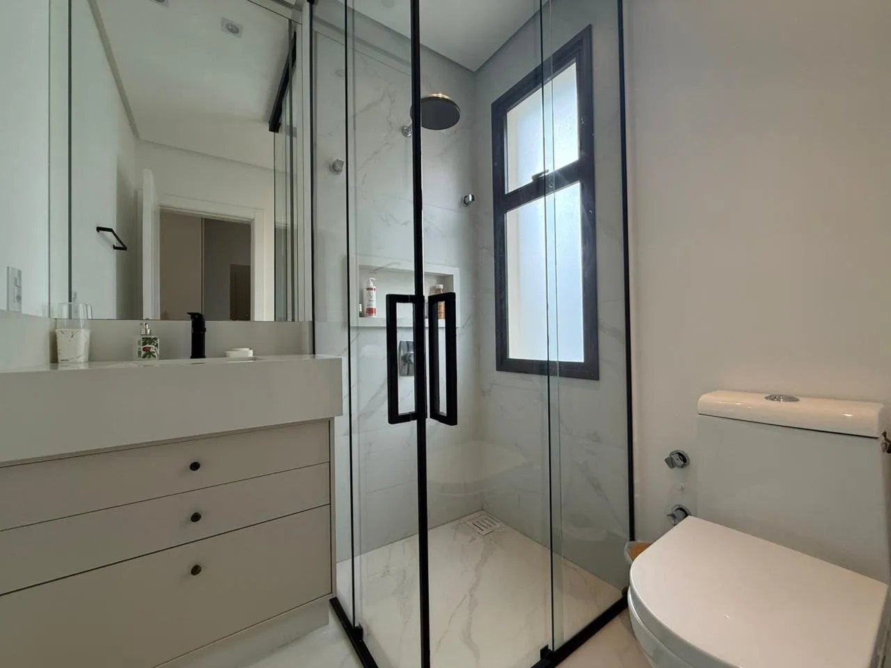 Imagem Apartamento com vista para o mar à venda com 180m2 por R$ 5.300.000,00