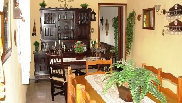 Imagem Casa à venda 4 Quartos, 2 Suites, 6 Vagas, 320M², Carangola, Pindamonhangaba - SP