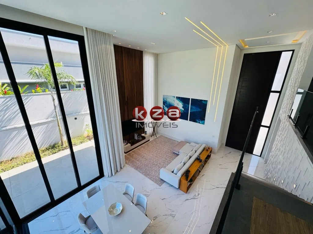 Imagem Luxuosa casa em condomínio à venda em Valinhos-SP, no Condomínio Residencial Ypê Dourado: 3 quartos, 3 suítes, 3 salas, 5 banheiros, 4 vagas, 384m².