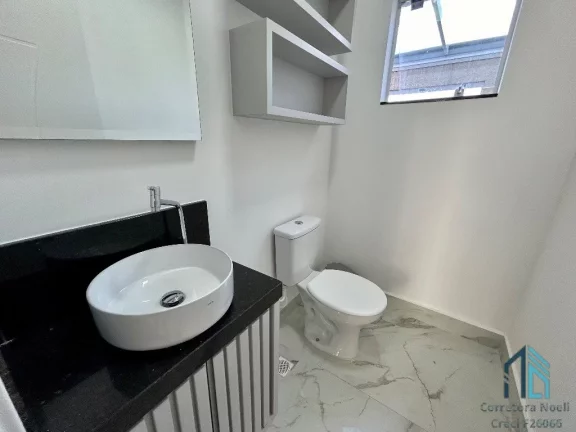 Imagem Sobrado Mobiliado com terraço , 03 quartos c/suíte, 04 vagas, no Pinheirinho em Curitiba PR