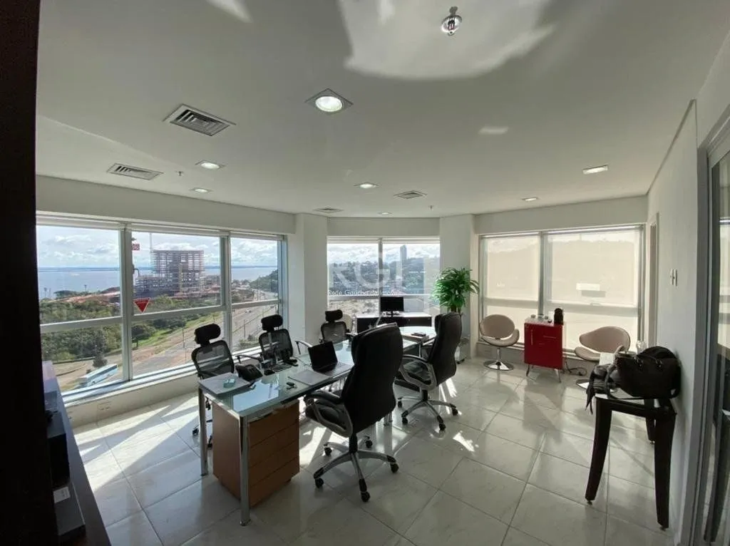 Imagem Salas Comerciais ,Imóvel MOBILIADO com 121m²