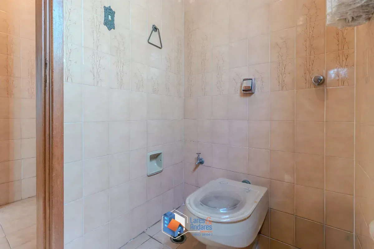 Imagem Casa para venda em Brooklin Paulista com 3 quartos, sendo 1 suíte, 500m²