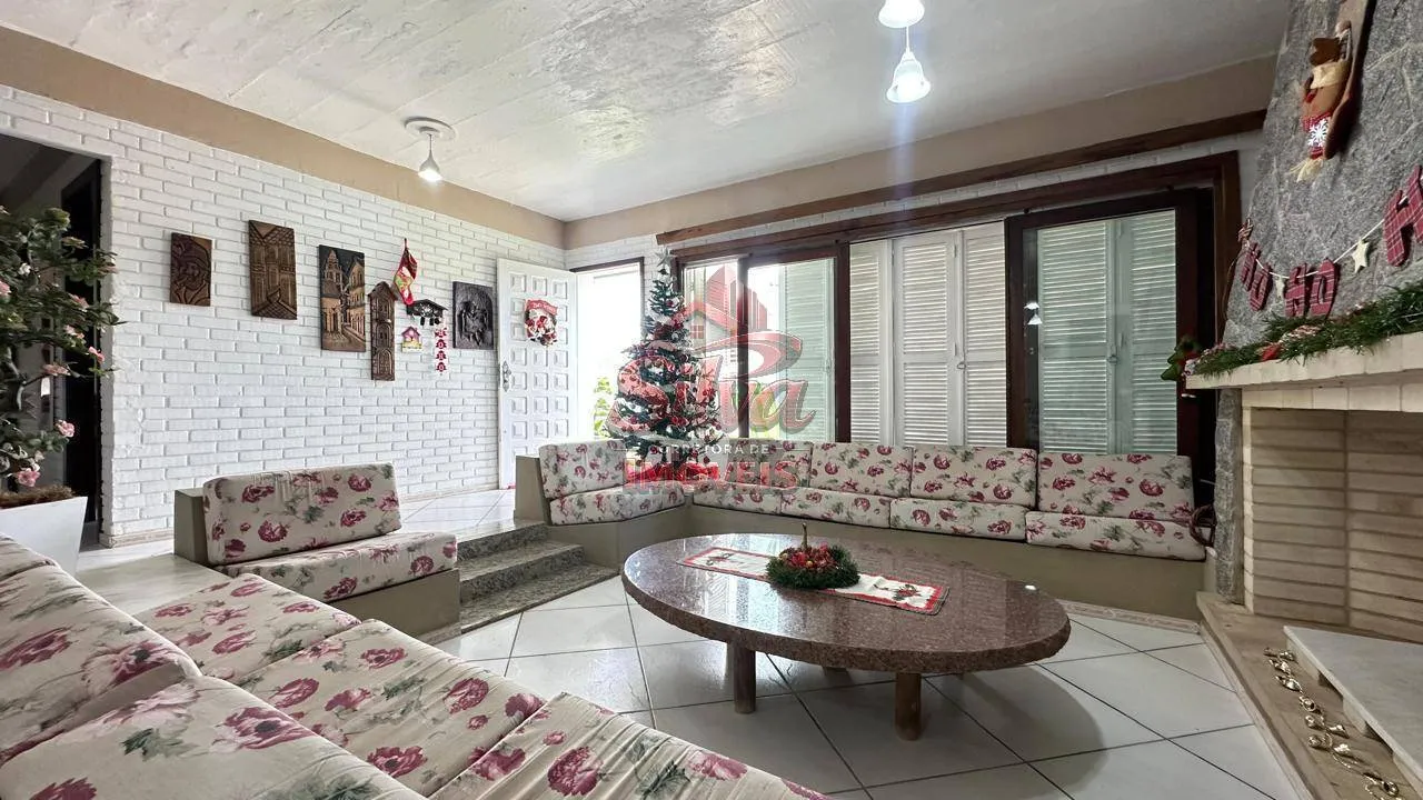 Imagem C33| Casa com piscina próxima do mar à venda em Imbé RS