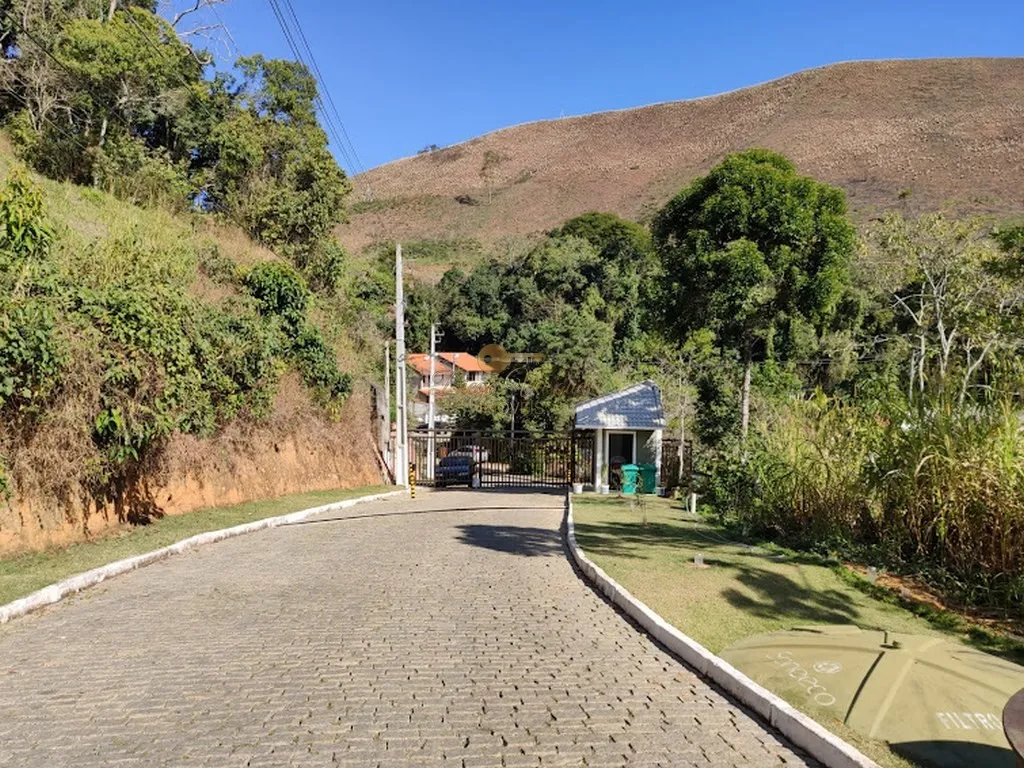 Imagem Terreno em Condomínio para Venda em Teresópolis / RJ no bairro Prata