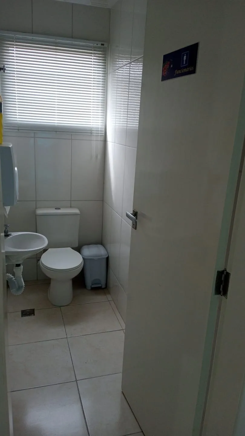 Imagem Comercial à venda 4 Quartos, 1 Vaga, 156.4M², Parque São Domingos, Pindamonhangaba - SP