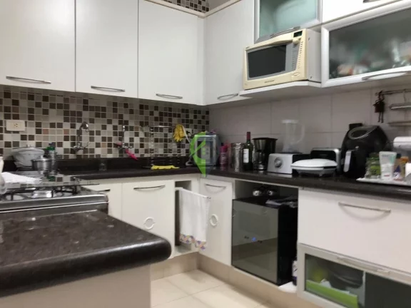 Imagem 4 DORMS E PORTEIRA FECHADA NO CORAÇAO DO GONZAGA - Santos-SP!!