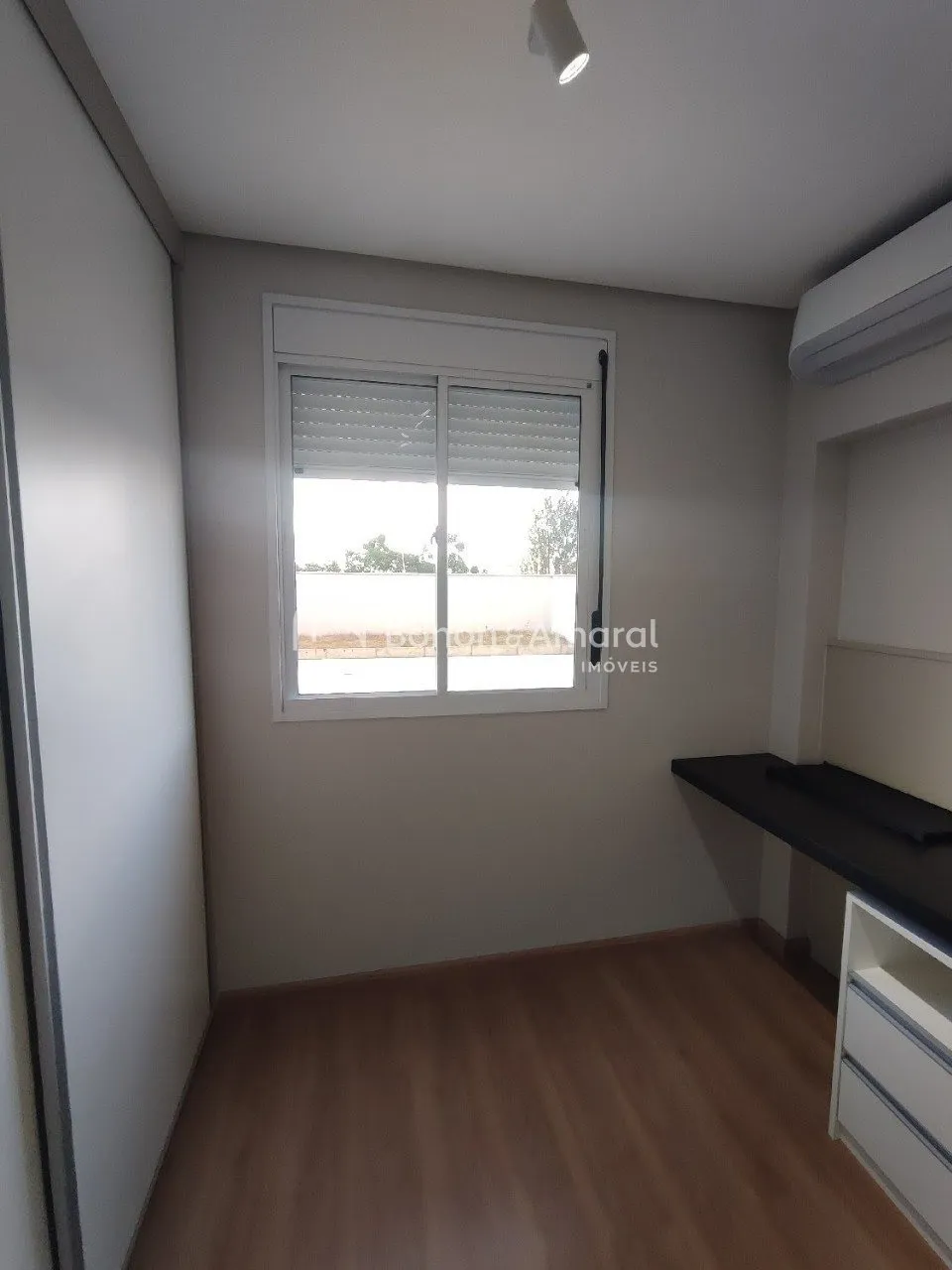 Imagem Apartamento para venda com 2 dormitórios, 1 suíte, 109 m² no Taquaral.