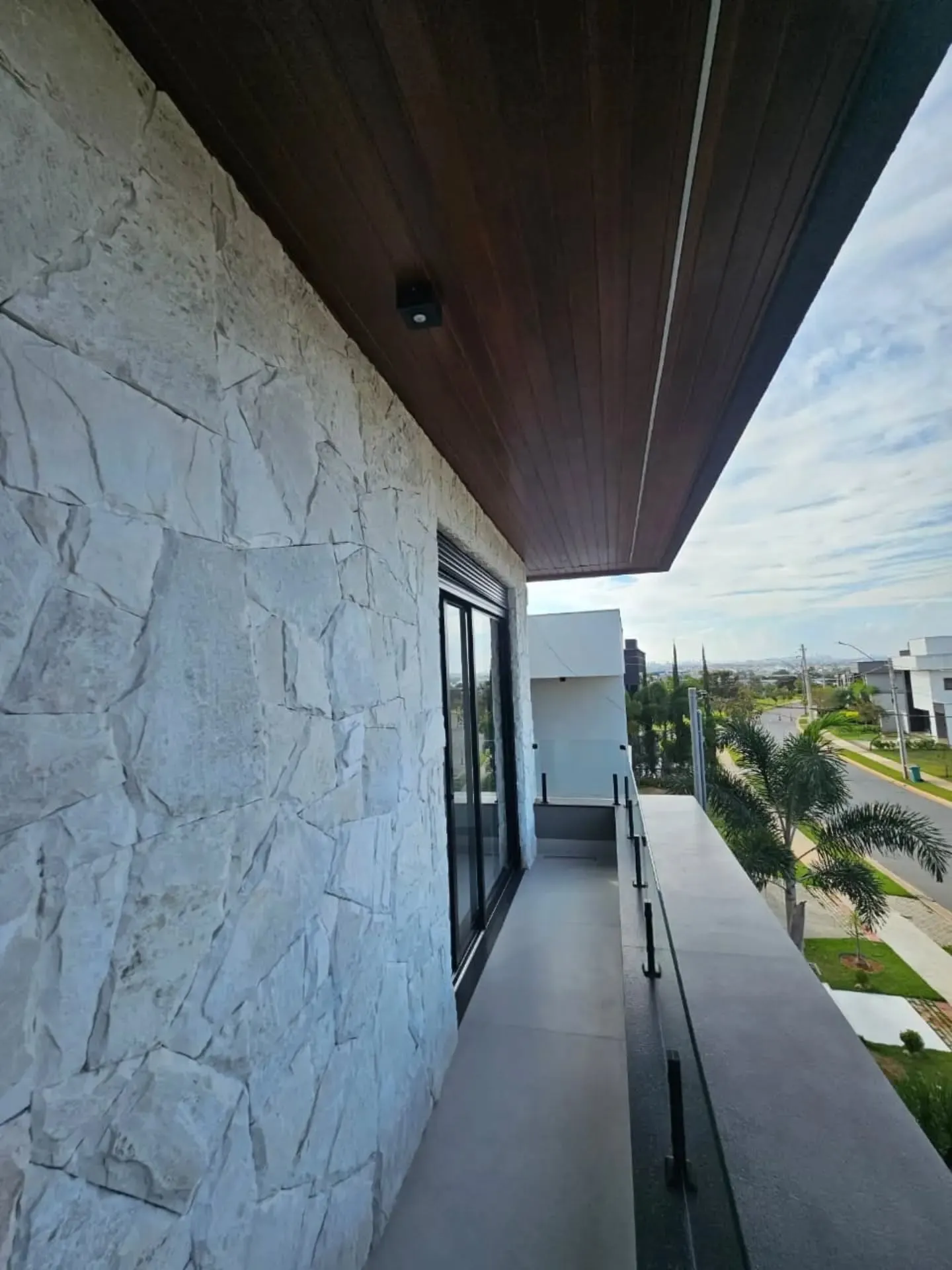 Imagem Sobrado 4 Suites 238 M/2 De Area Const No Parqville Jacaranda