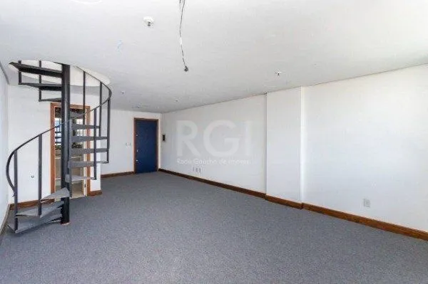 Imagem Sala comercial duplex na Av. Carlos Gomes