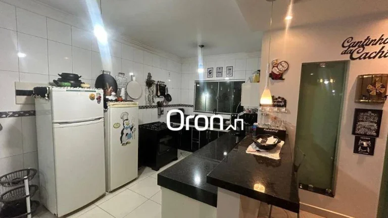 Imagem Sobrado à venda, 300 m² por R$ 699.000,00 - Moinho dos Ventos - Goiânia/GO