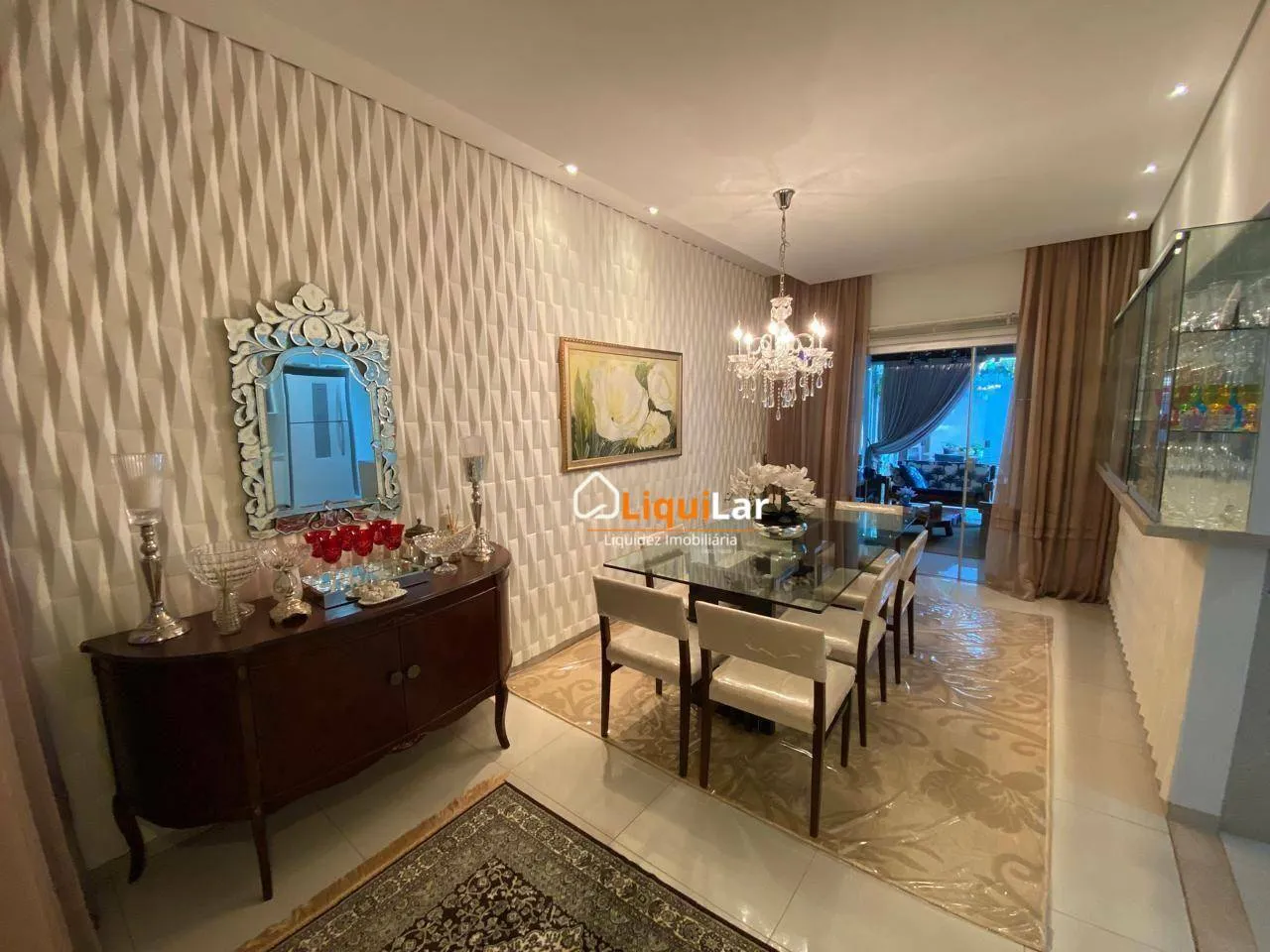 Imagem Lindíssima Casa com 3 suítes completa com armários