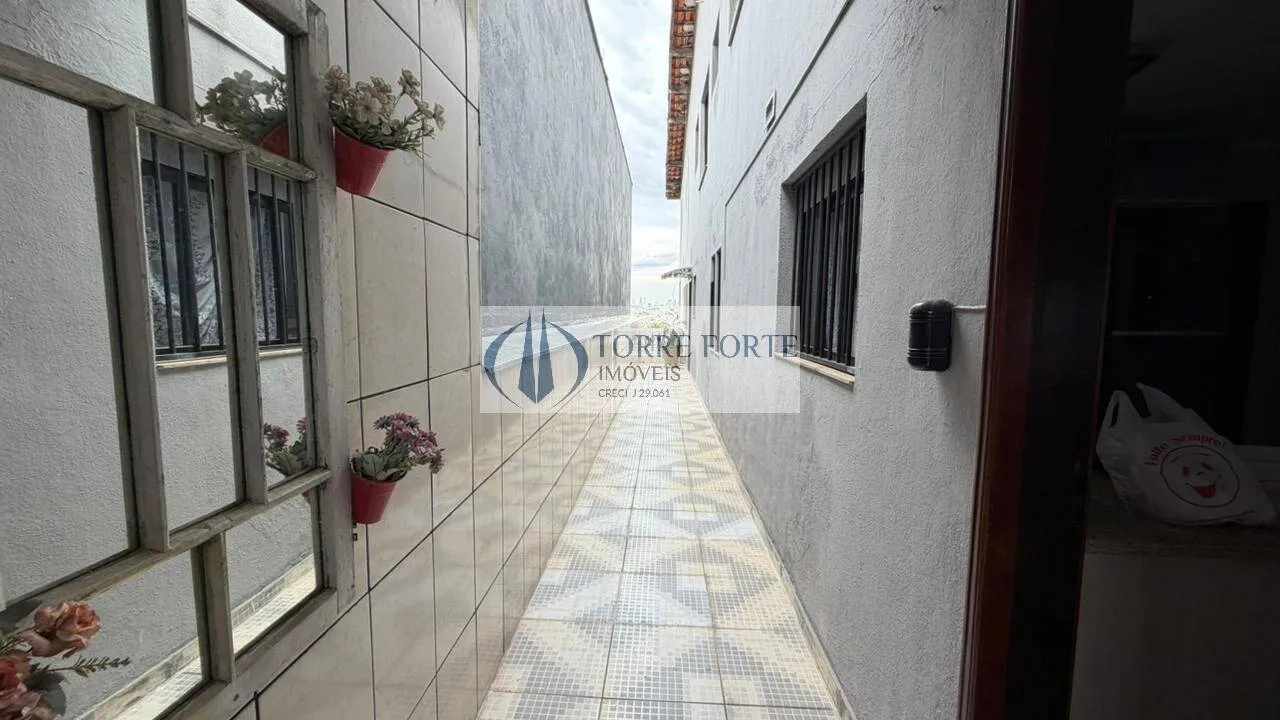 Imagem Linda casa, estilo sobrado, com 4 dormitórios e 4 vagas na Vila Alpina
