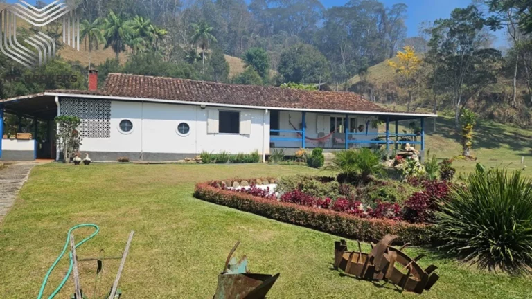 Foto do imóvel Sitio de Luxo à Venda em Nova Friburgo-RJ, Amparo: 8 Quartos, 8 Suítes, 12 Salas, 9 Banheiros, 10 Vagas de Garagem, 275.000 m² de Área.