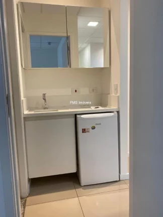 Imagem Sala Comercial para Locação em Cerqueira César, São Paulo-SP: 1 sala, 1 banheiro, 1 vaga de garagem, 40m² de área.