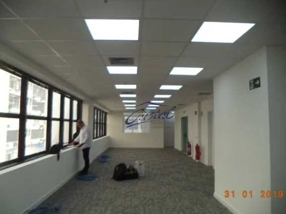 Imagem Conjunto 376 m² 4 banheiros 10 vagas