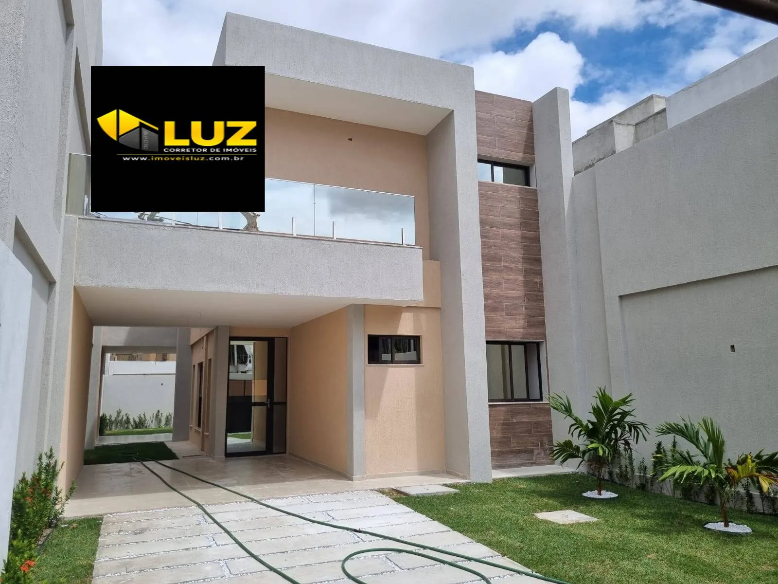 Imagem Elegância e o Conforto no Prime Ville Residence no coração do Eusébio