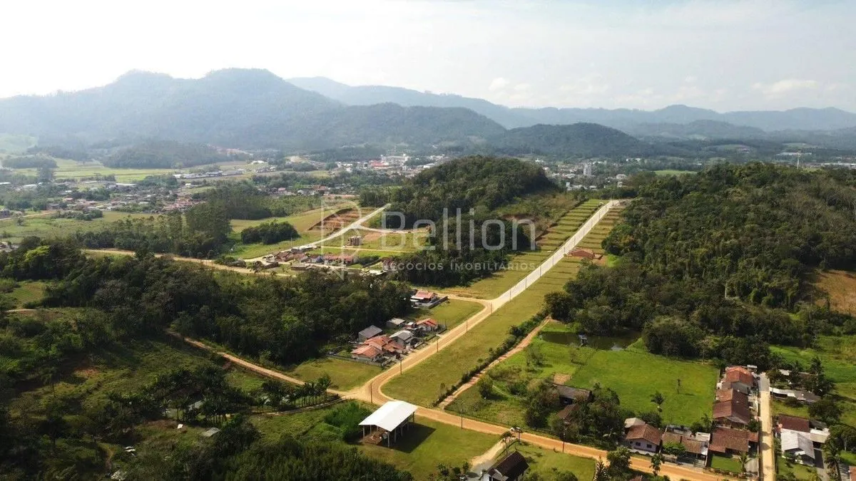 Imagem Terreno excepcional no coração de Rio dos Cedros!
